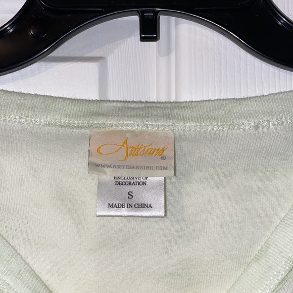 3/$30 Vintage Rabbit Rhinestone Top - Picture 4 of 6